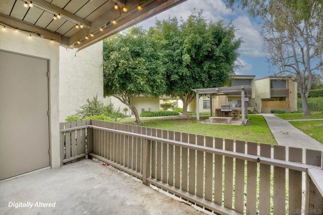 432 Edgehill Lane 165, Oceanside, CA 92054