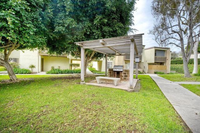 432 Edgehill Lane 165, Oceanside, CA 92054