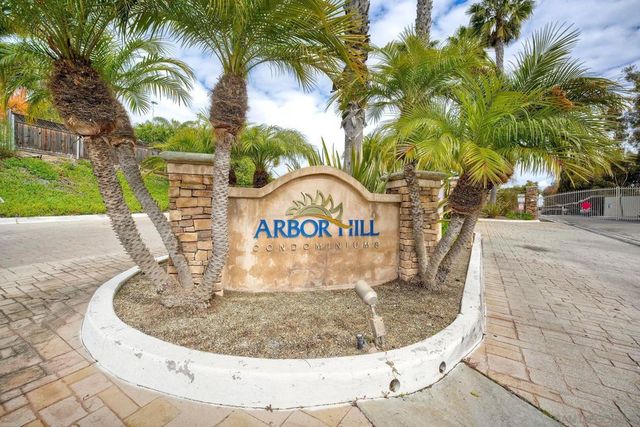 432 Edgehill Lane 165, Oceanside, CA 92054