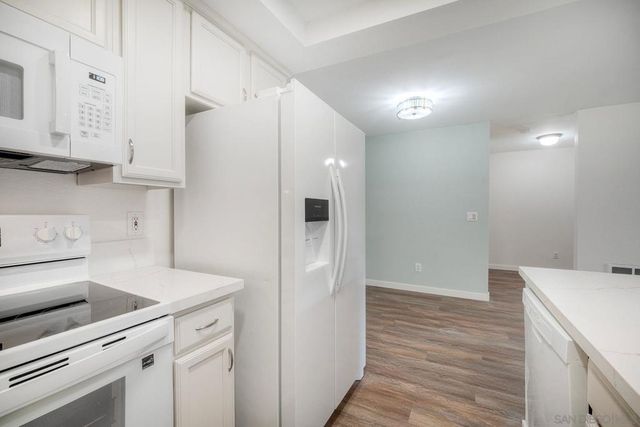 432 Edgehill Lane 165, Oceanside, CA 92054