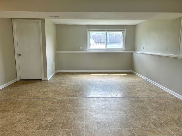 607 Sullivan Lane, University Park, IL 60484