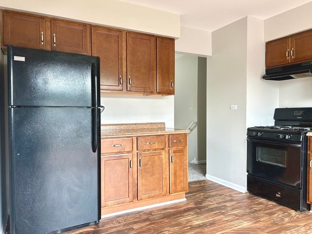 607 Sullivan Lane, University Park, IL 60484