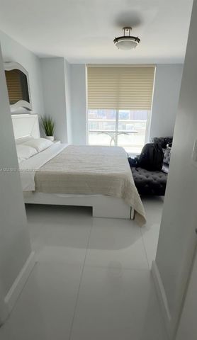 50 Biscayne Blvd 2501, Miami, FL 33132
