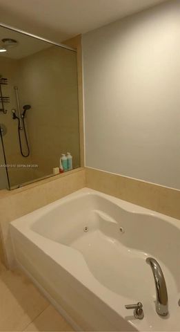 50 Biscayne Blvd 2501, Miami, FL 33132