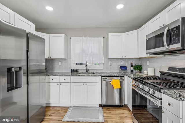 52 HASTING LN, Willingboro, NJ 08046