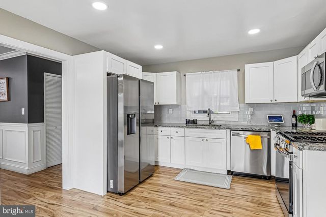 52 HASTING LN, Willingboro, NJ 08046