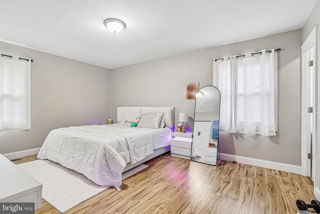 52 HASTING LN, Willingboro, NJ 08046
