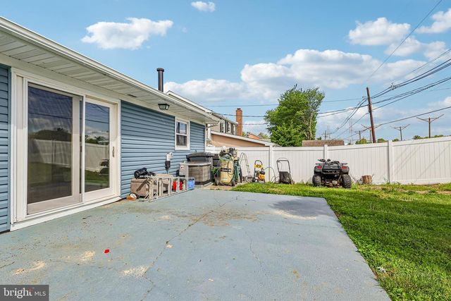52 HASTING LN, Willingboro, NJ 08046