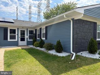 52 HASTING LN, Willingboro, NJ 08046