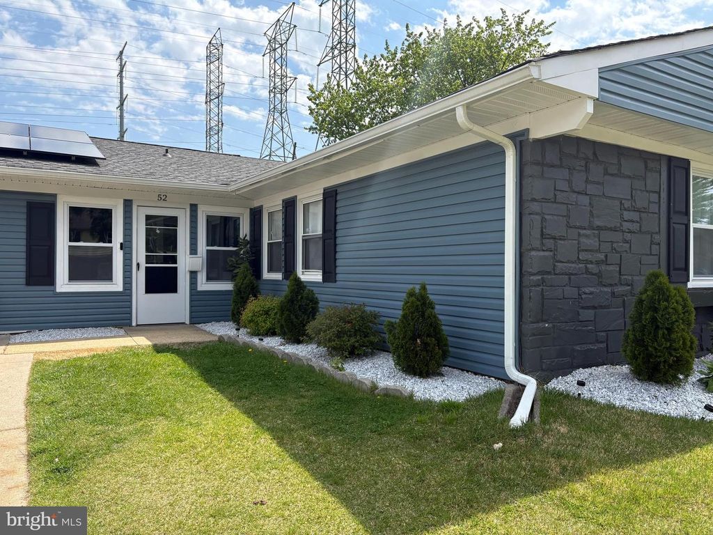 52 HASTING LN, Willingboro, NJ 08046