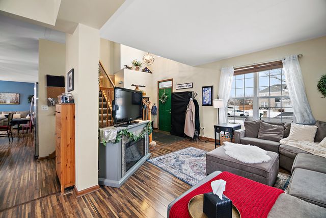 164 S Palmer Drive, Bolingbrook, IL 60490