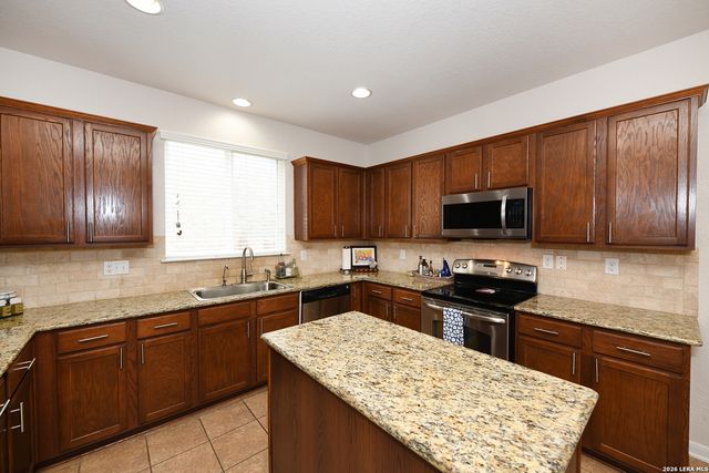 23815 Misty peak, San Antonio, TX 78258