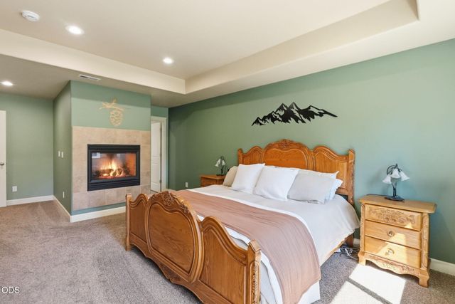 61156 SE Sydney Harbor Drive, Bend, OR 97702