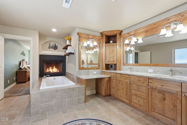 61156 SE Sydney Harbor Drive, Bend, OR 97702