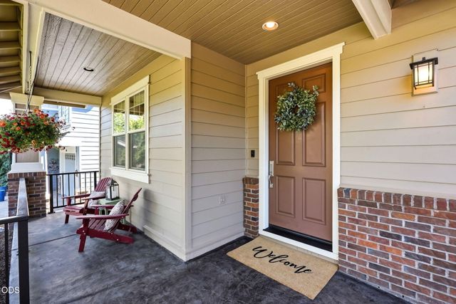 61156 SE Sydney Harbor Drive, Bend, OR 97702