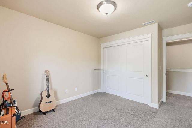 61156 SE Sydney Harbor Drive, Bend, OR 97702