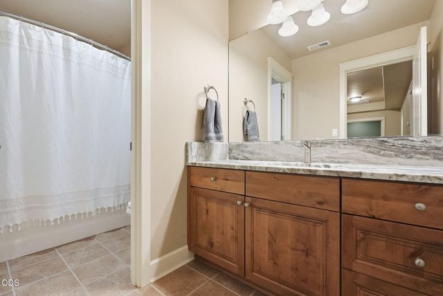 61156 SE Sydney Harbor Drive, Bend, OR 97702