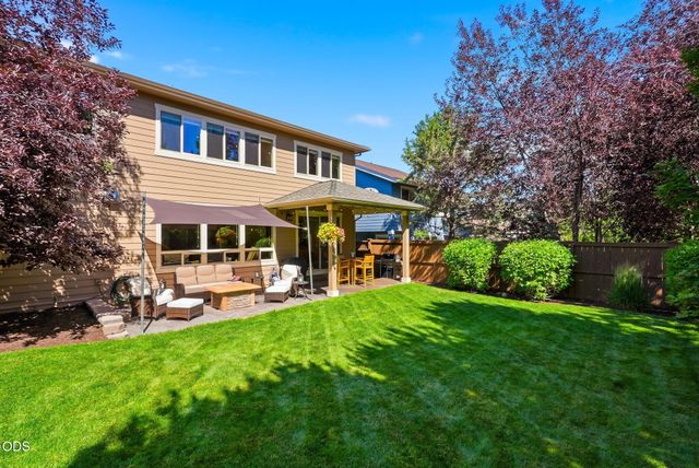 61156 SE Sydney Harbor Drive, Bend, OR 97702