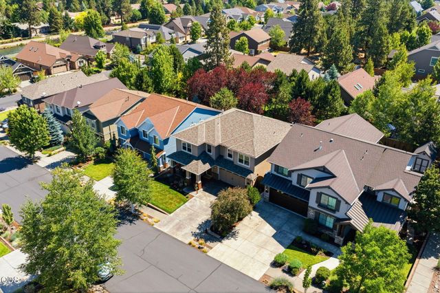 61156 SE Sydney Harbor Drive, Bend, OR 97702