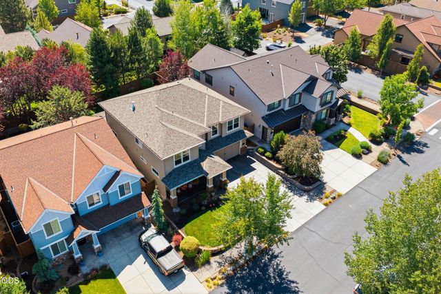 61156 SE Sydney Harbor Drive, Bend, OR 97702