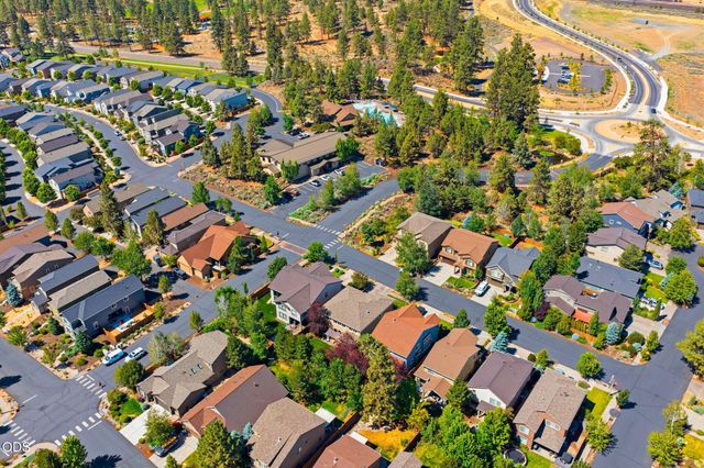 61156 SE Sydney Harbor Drive, Bend, OR 97702