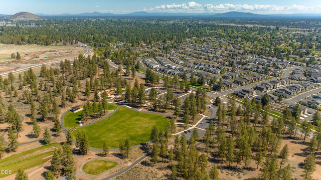 61156 SE Sydney Harbor Drive, Bend, OR 97702
