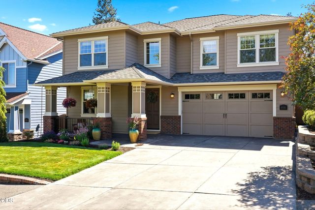 61156 SE Sydney Harbor Drive, Bend, OR 97702