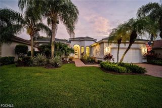 9042 Bronco CT, Naples, FL 34113