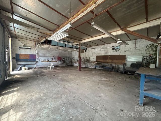 219 Burnsville School Road, Burnsville, NC 28714