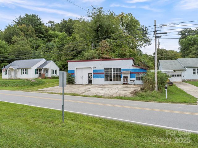219 Burnsville School Road, Burnsville, NC 28714