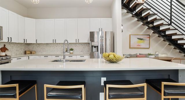 607 E 49th ST A, Austin, TX 78751