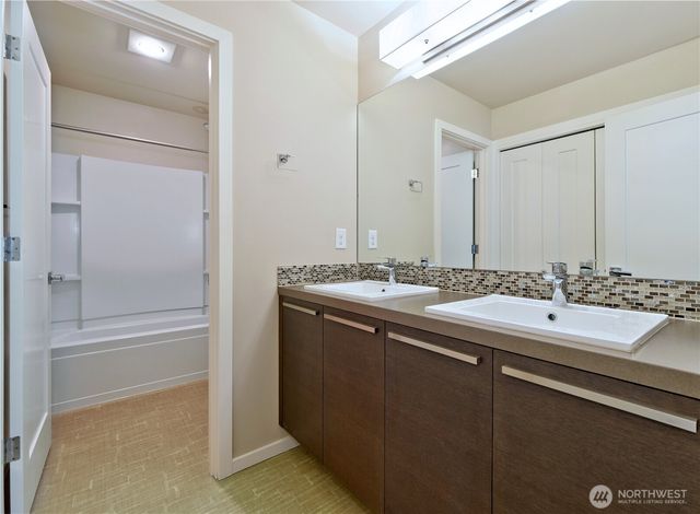 4133 171st Street SE, Bothell, WA 98012