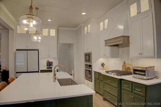 2904 S 8th Street, Broken Arrow, OK 74012