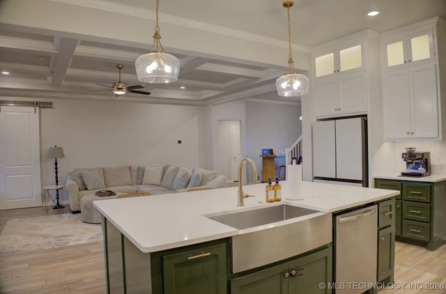 2904 S 8th Street, Broken Arrow, OK 74012