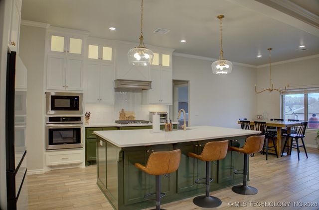 2904 S 8th Street, Broken Arrow, OK 74012