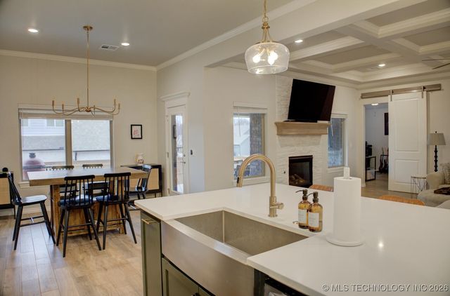 2904 S 8th Street, Broken Arrow, OK 74012