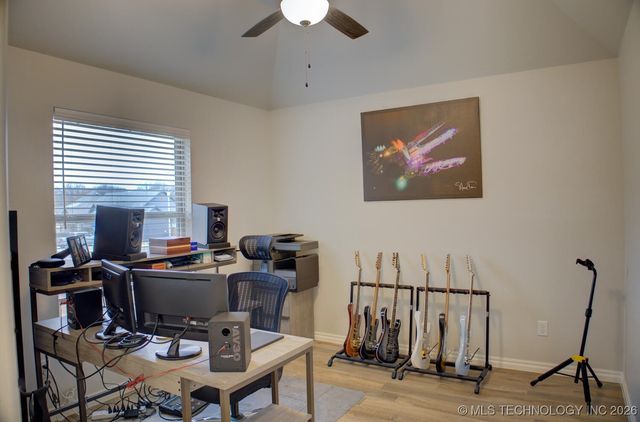 2904 S 8th Street, Broken Arrow, OK 74012