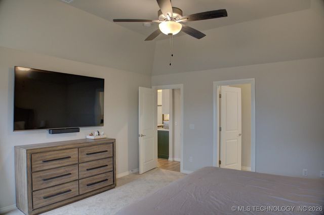 2904 S 8th Street, Broken Arrow, OK 74012