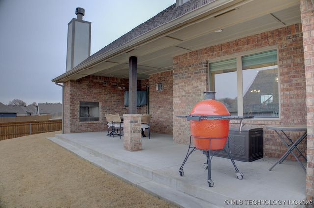 2904 S 8th Street, Broken Arrow, OK 74012