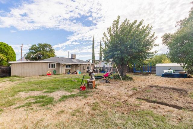 725 East Avenue, Red Bluff, CA 96080