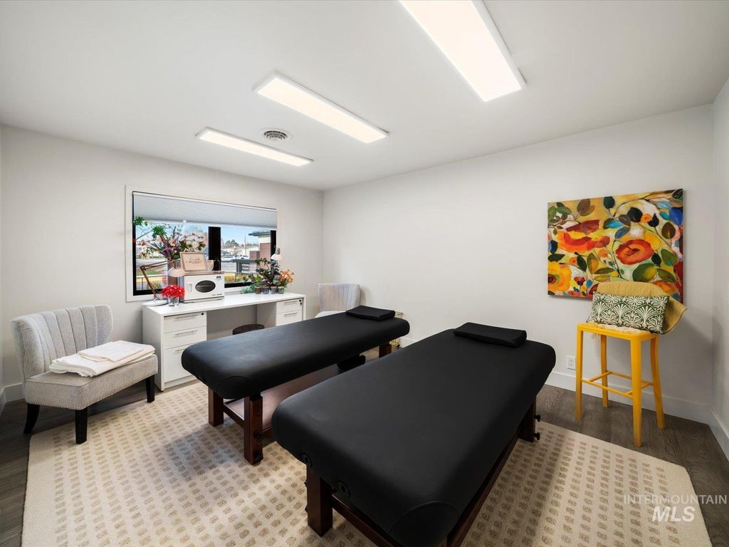 128 S Eagle Rd, Eagle, ID 83616 photo 21