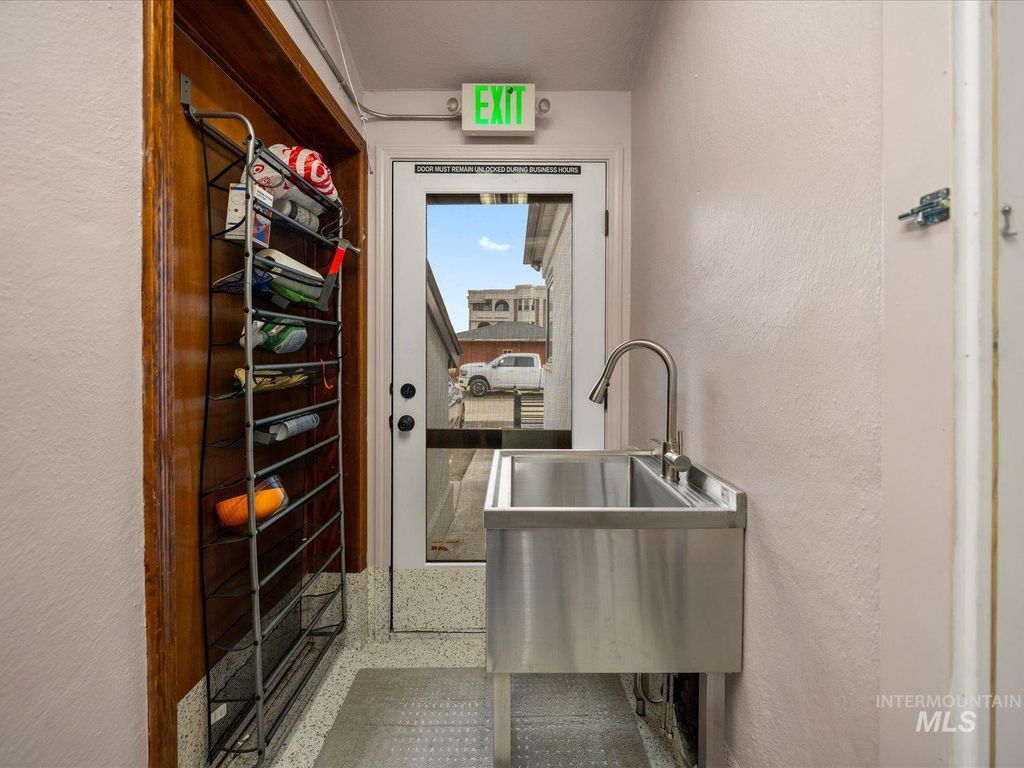 128 S Eagle Rd, Eagle, ID 83616 photo 31