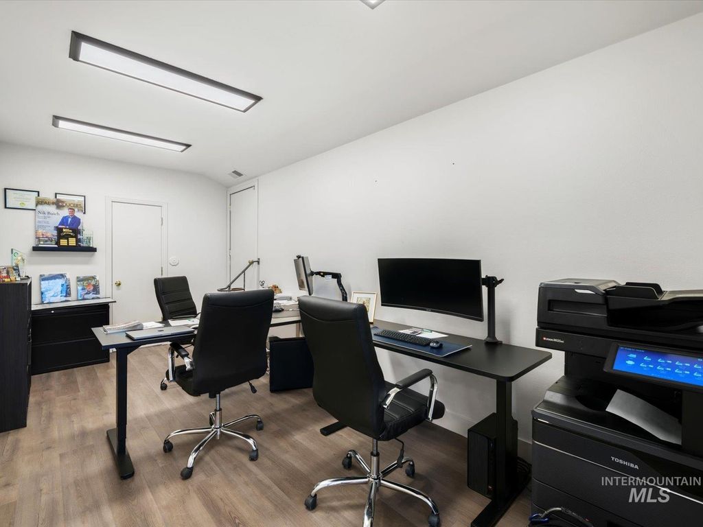 128 S Eagle Rd, Eagle, ID 83616 photo 36