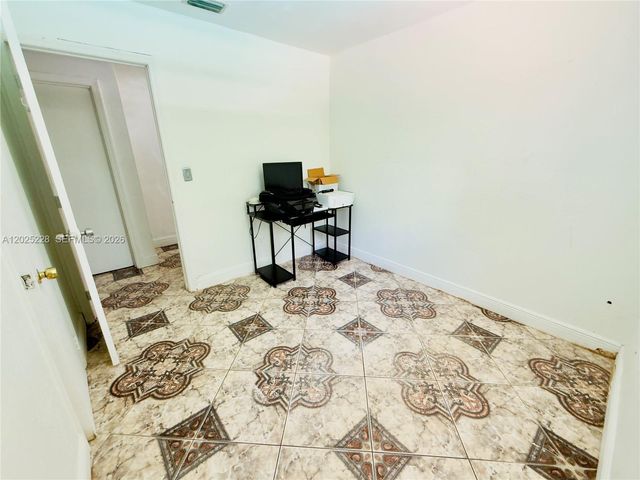 4521 NW 179th Street, Miami Gardens, FL 33055