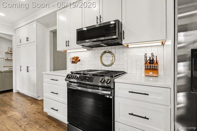 14110 Riverside Street, Livonia, MI 48154