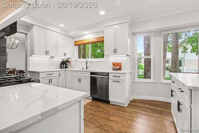 14110 Riverside Street, Livonia, MI 48154