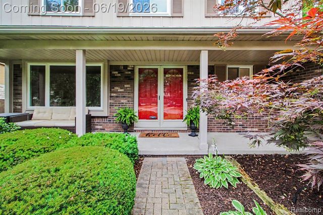 14110 Riverside Street, Livonia, MI 48154