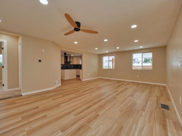 7081 Kayo Dr, Penryn, CA 95663