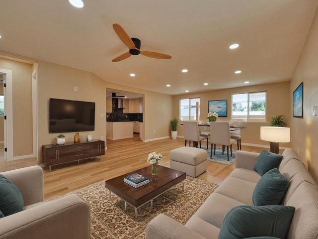 7081 Kayo Dr, Penryn, CA 95663