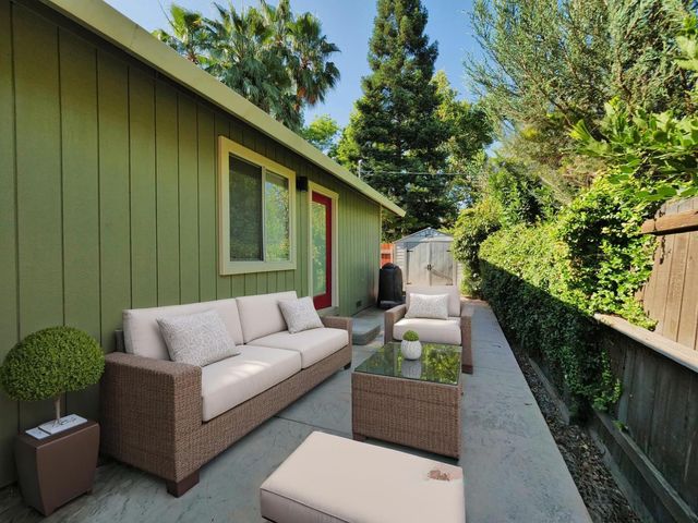 7081 Kayo Dr, Penryn, CA 95663